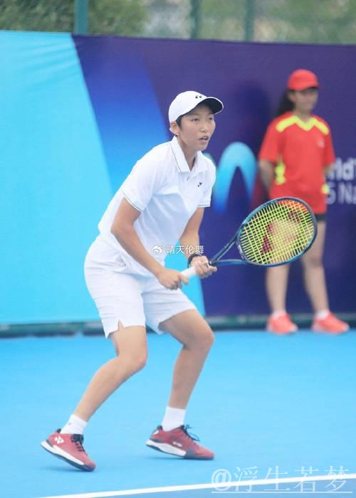 中网巡职级总决赛女单巅峰对决:施晗迎战尤晓迪 中网巡职级总决赛女单巅峰对决:施晗迎战尤晓迪